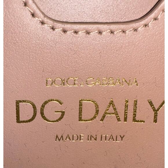 Dolce and Gabbana NWT DG Daily Leather Tote in Blush Beige - Picture 11 of 16